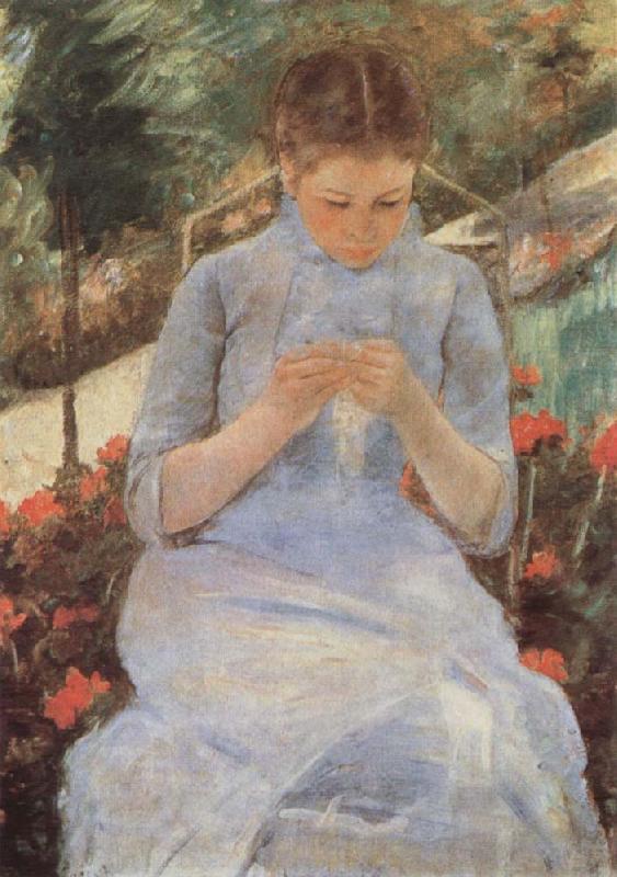 Mary Cassatt Young woman sewing in the Garden china oil painting image